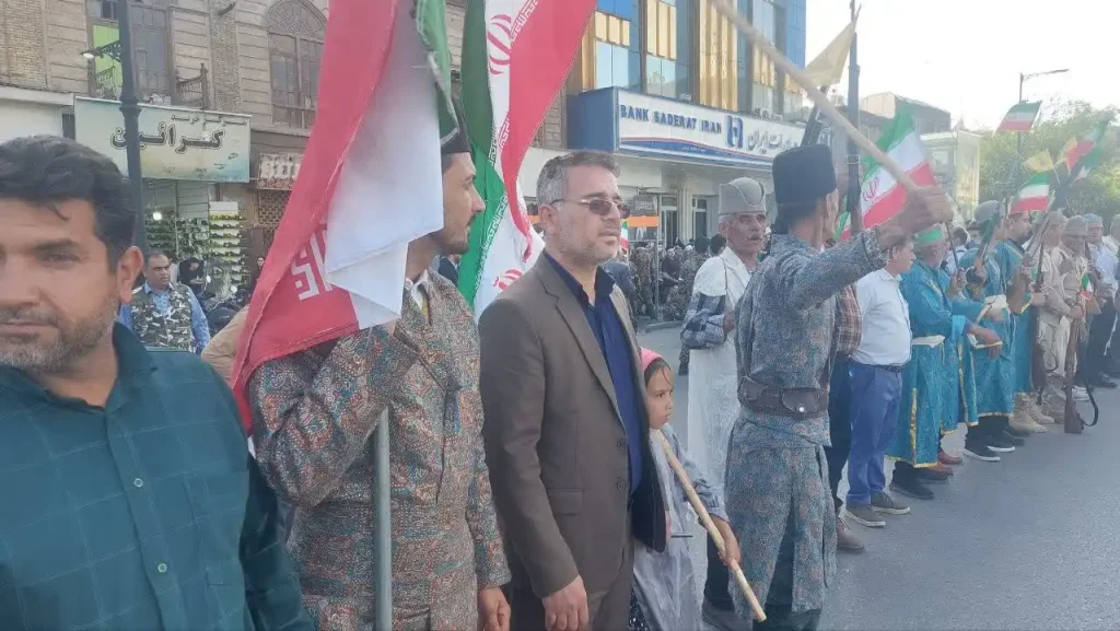 راهپیمایی فداییان ایران در شهر صدرا