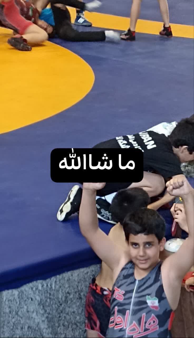 ارسلان صالحی از شهر صدرا قهرمان کشتی استان فارس در وزن ۵۱ کیلوگرم شد