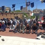 در سالروز شهادت مظلومانه حضرت اباعبدالله الحسین (ع) و یاران باوفای ایشان، نماز ظهر عاشورا با شکوه ویژه‌ای در شهر صدرا برگزار شد. این مراسم که به عنوان یکی از مهم‌ترین آیین‌های مذهبی در ظهر عاشورا شناخته می‌شود، با حضور جمعی از اهالی و عزاداران در مسجد امام جعفر صادق (ع) در محله کشاورزی ترتیب یافت. شرکت‌کنندگان در این آیین مذهبی، با وجود تابش شدید آفتاب، با حضور در صحن مسجد و فضای پیرامونی آن، آخرین فریضه الهی امام حسین (ع) را در دهمین روز از ماه محرم گرامی داشتند. برگزاری چنین مراسم‌های معنوی در سطح شهر صدرا، بازتاب‌دهنده ارادت قلبی ساکنان این شهر به اهل‌بیت (ع) و اهتمام آنان به تداوم سنت‌های دینی در مناسبت‌های خاص مذهبی است.