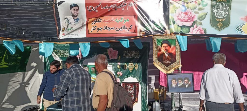 برپایی موکب شهید کربلایی سجاد جوکار در صدرا با همراهی جمعی از خیران و اهالی