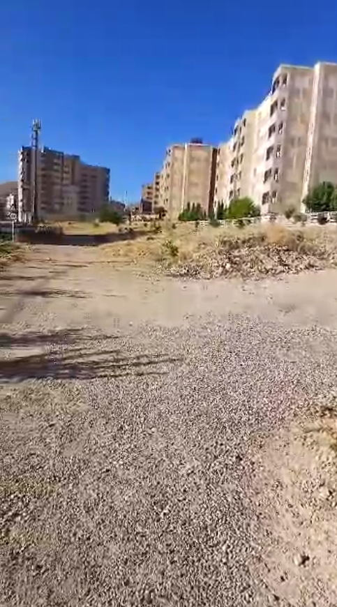 انتقاد شهروندان از وضعیت زمین رهاشده پارک محله دیدبان صدرا